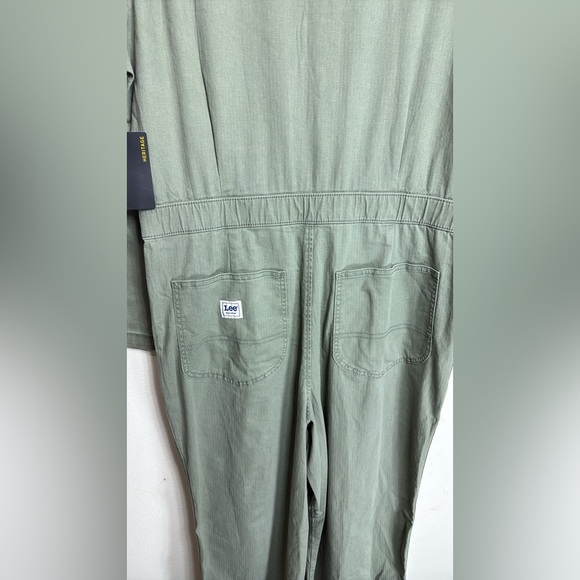 (T4) Lee Women's Green Utility Mercantile Jumpsuit, Sz S. NWT - Picture 4 of 13